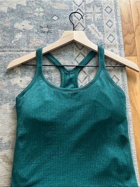 Lululemon ebb tank (teal)